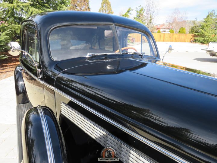 1937 BUICK ROADMASTER  Series 80 Model 81 F  Formal Sedan